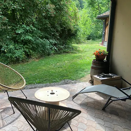 Gites Du Grand Replomb, Piscine Et Jacuzzi 펜션
