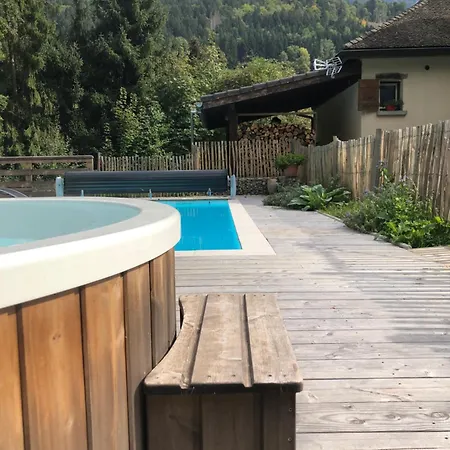 펜션 Gites Du Grand Replomb, Piscine Et Jacuzzi